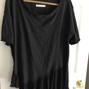 Free people/we the free t shirt with raw hem/ medium